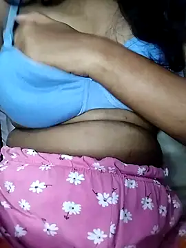 Snapshot of Shivani_Tivari chatting on 03.02.25 Shivani Tivari online show from 03.02.25