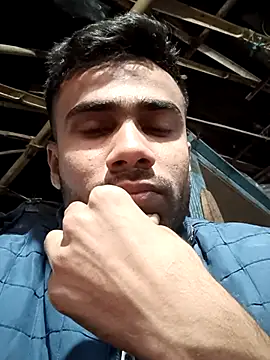 Snapshot of Skinny_Bigass_23 chatting on 02.19.25 Skinny Bigass 23 online show from 02.19.25