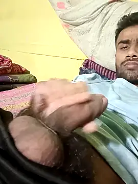 Snapshot of Skinny_Bigass_23 chatting on 02.22.25 Skinny Bigass 23 online show from 02.22.25