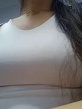 Snapshot of Catalinna_Thompson chatting on 01.14.25 Catalinna Thompson online show from 01.14.25