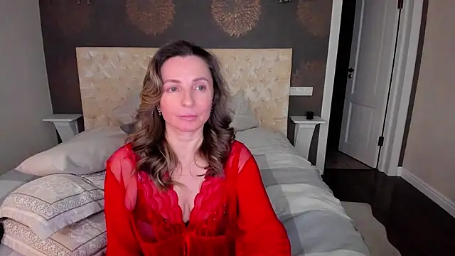 Snapshot of AllisonWilliams chatting on 01.20.25 AllisonWilliams online show from 01.20.25