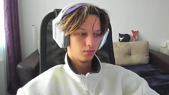 Ostin meow online show from 10.06.25