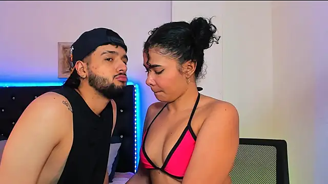 Snapshot of sharon_and_myke chatting on 12.16.24 sharon and myke online show from 12.16.24