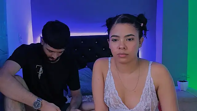 Snapshot of sharon_and_myke chatting on 12.30.24 sharon and myke online show from 12.30.24