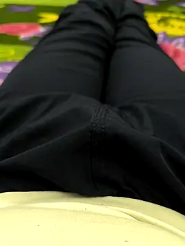 Snapshot of faaseel chatting on 02.28.25 faaseel online show from 02.28.25