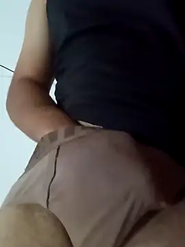 Snapshot of smartboy010101 chatting on 02.28.25 smartboy010101 online show from 02.28.25