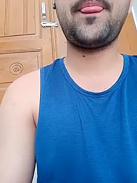 Snapshot of smartboy010101 chatting on 10.10.25 smartboy010101 online show from 10.10.25