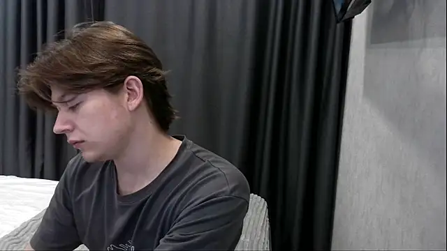 W N G S online show from 10.21.25