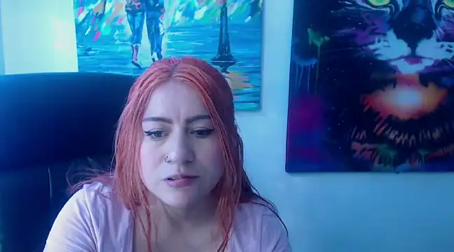 Snapshot of XxMiaSexxyHotxX chatting on 01.22.25 XxMiaSexxyHotxX online show from 01.22.25