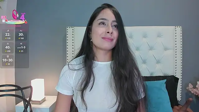 Snapshot of Julia_Martinez_ chatting on 09.13.25 Julia Martinez online show from 09.13.25