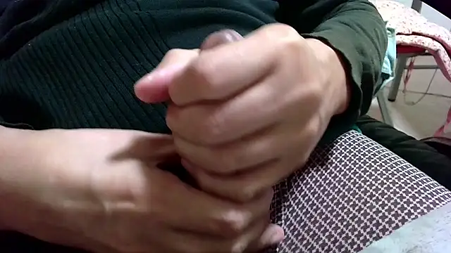 Snapshot of chome_suke chatting on 11.05.25 chome suke online show from 11.05.25