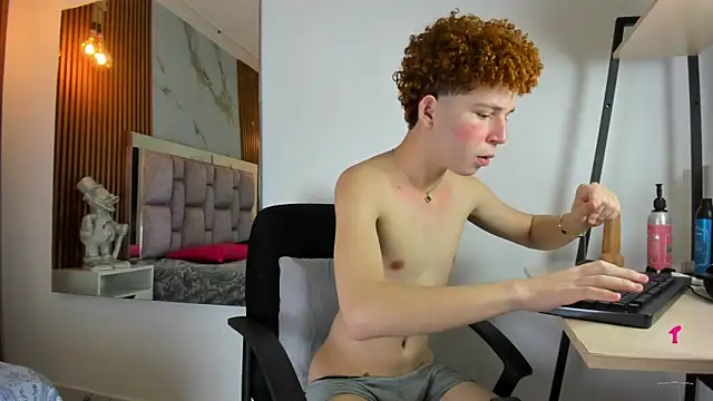 Snapshot of _Brihan chatting on 12.17.24  Brihan online show from 12.17.24