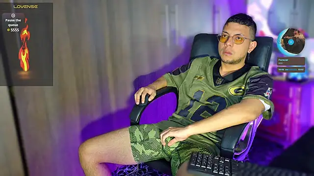 Nymphobuddies online show from 02.16.25