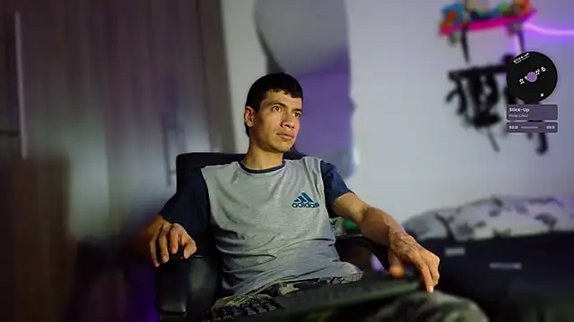 Snapshot of Nymphobuddies chatting on 02.24.25 Nymphobuddies online show from 02.24.25