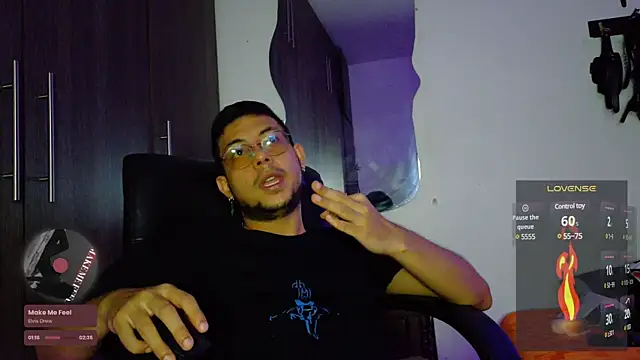 Snapshot of Nymphobuddies chatting on 03.03.25 Nymphobuddies online show from 03.03.25