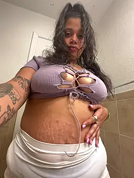 Snapshot of shyfr34k chatting on 12.12.24 shyfr34k online show from 12.12.24