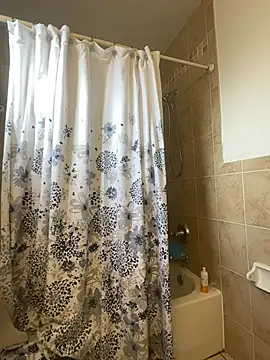 Snapshot of shyfr34k chatting on 12.29.24 shyfr34k online show from 12.29.24