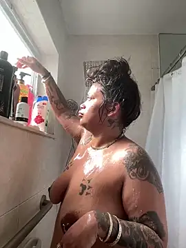 Snapshot of shyfr34k chatting on 01.18.25 shyfr34k online show from 01.18.25