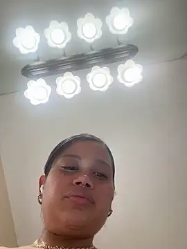 Snapshot of shyfr34k chatting on 02.08.25 shyfr34k online show from 02.08.25