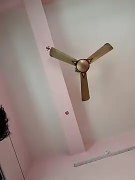 Snapshot of Cute-manisha chatting on 02.19.25 Cute-manisha online show from 02.19.25