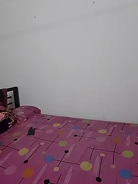 Snapshot of Cute-manisha chatting on 09.24.25 Cute-manisha online show from 09.24.25