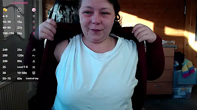 Snapshot of KasiaPrivat chatting on 03.03.25 KasiaPrivat online show from 03.03.25