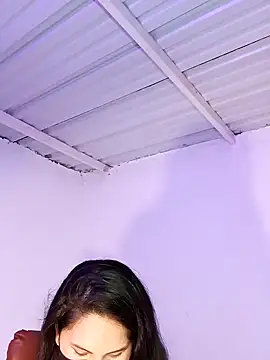 Snapshot of Aiunii1 chatting on 01.21.25 Aiunii1 online show from 01.21.25