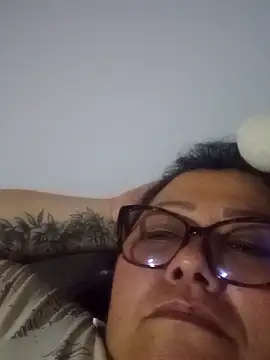 Snapshot of Darly_Gomez chatting on 03.21.25 Darly Gomez online show from 03.21.25