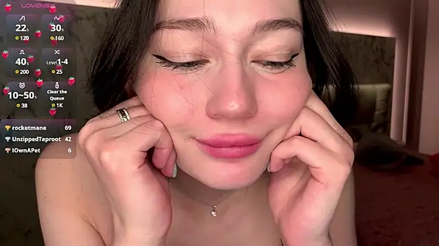 Snapshot of Misty_Rose chatting on 12.27.24 Misty Rose online show from 12.27.24