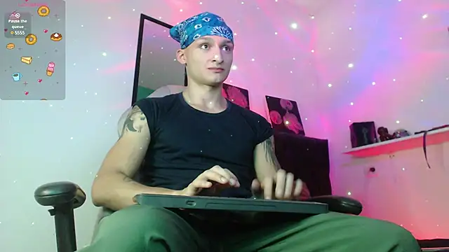 arthurphoenix  online show from 12.09.24