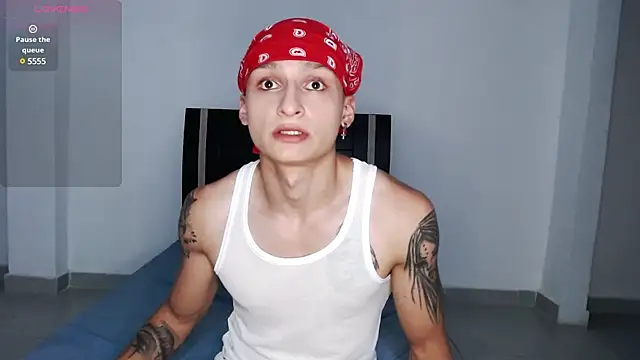 arthurphoenix  online show from 12.19.24