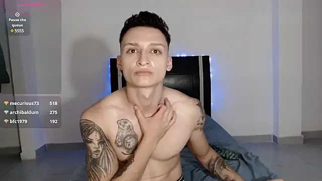 Snapshot of arthurphoenix_ chatting on 12.22.24 arthurphoenix online show from 12.22.24