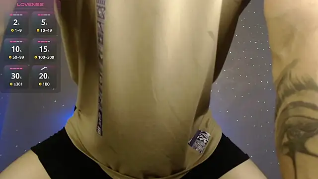 Snapshot of arthurphoenix_ chatting on 12.30.24 arthurphoenix online show from 12.30.24