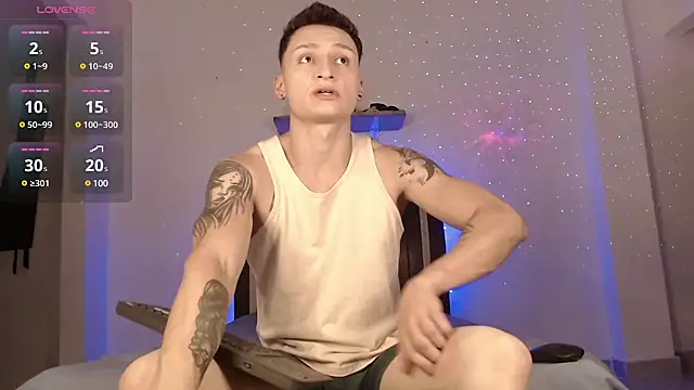 Snapshot of arthurphoenix_ chatting on 01.09.25 arthurphoenix online show from 01.09.25