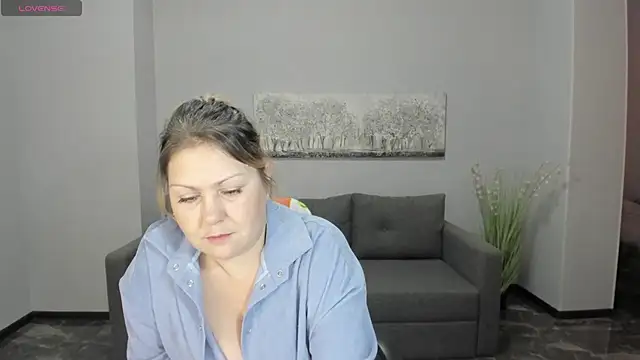 Snapshot of Milana_Blake chatting on 12.14.24 Milana Blake online show from 12.14.24