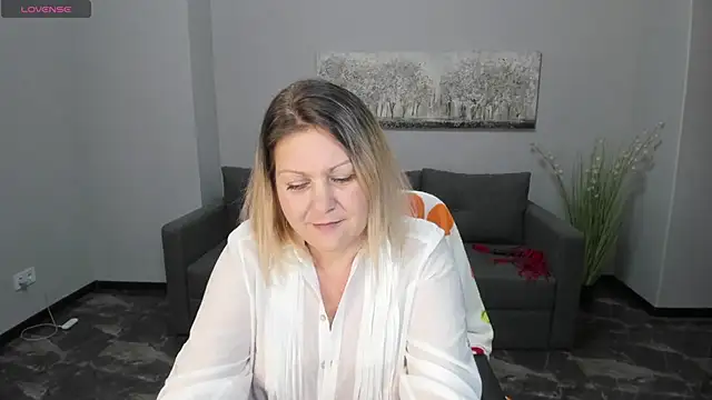 Snapshot of Milana_Blake chatting on 01.07.25 Milana Blake online show from 01.07.25