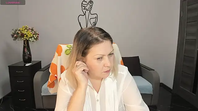 Snapshot of Milana_Blake chatting on 01.08.25 Milana Blake online show from 01.08.25