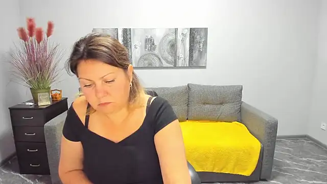 Snapshot of Milana_Blake chatting on 09.16.25 Milana Blake online show from 09.16.25