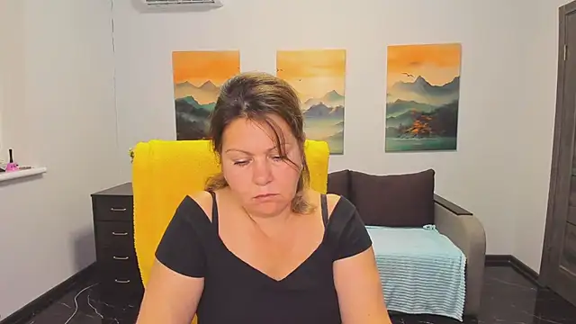 Snapshot of Milana_Blake chatting on 09.17.25 Milana Blake online show from 09.17.25