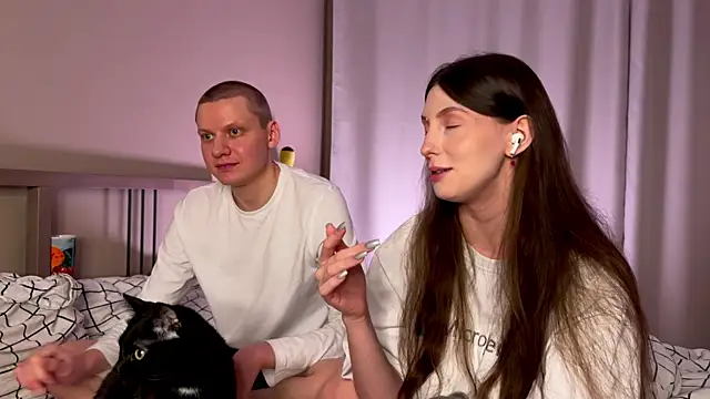 Snapshot of eternal_dream_ chatting on 12.13.24 eternal dream online show from 12.13.24