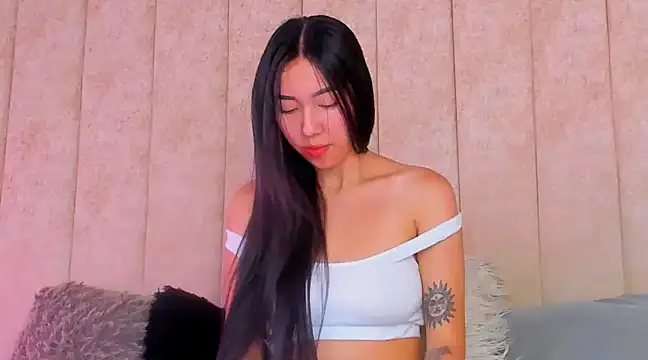 Snapshot of Rosse_Emily chatting on 01.19.25 Rosse Emily online show from 01.19.25