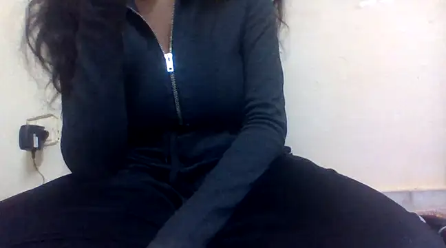 Snapshot of Tiny_busty chatting on 12.26.24 Tiny busty online show from 12.26.24