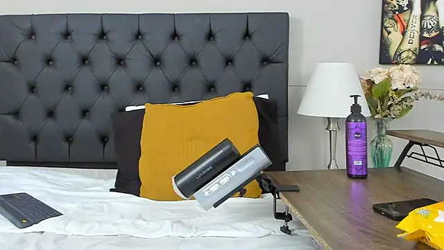 Snapshot of Robin_Rief chatting on 02.21.25 Robin Rief online show from 02.21.25