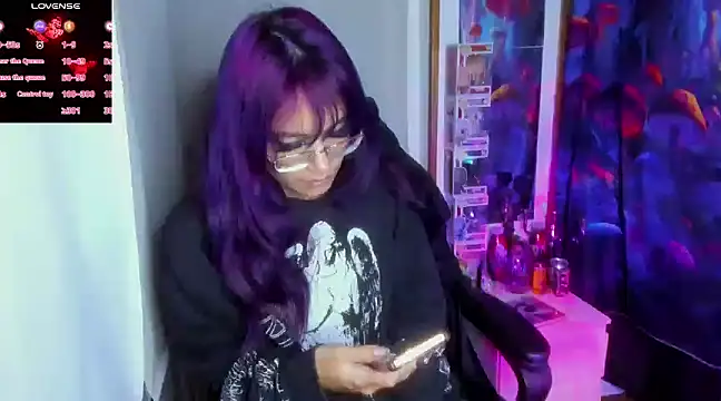 Snapshot of _sakae_ chatting on 12.19.24 sakae online show from 12.19.24