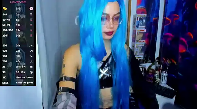 Snapshot of _sakae_ chatting on 12.28.24 sakae online show from 12.28.24