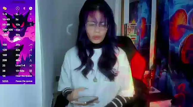 Snapshot of _sakae_ chatting on 12.30.24 sakae online show from 12.30.24