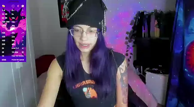 Snapshot of _sakae_ chatting on 01.07.25 sakae online show from 01.07.25