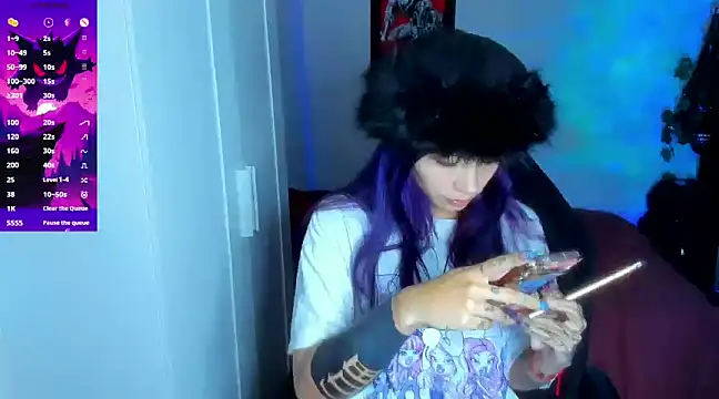 Snapshot of _sakae_ chatting on 01.10.25 sakae online show from 01.10.25