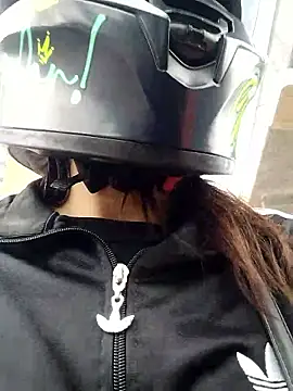mariana 21x online show from 10.14.25