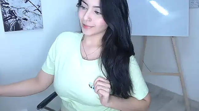 Snapshot of gabie_cortes chatting on 12.13.24 gabie cortes online show from 12.13.24